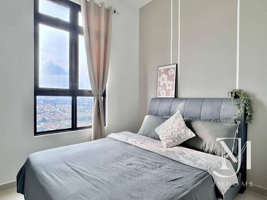 Parkland Batu11 2br Mrt Free Parking #22 * Cheras