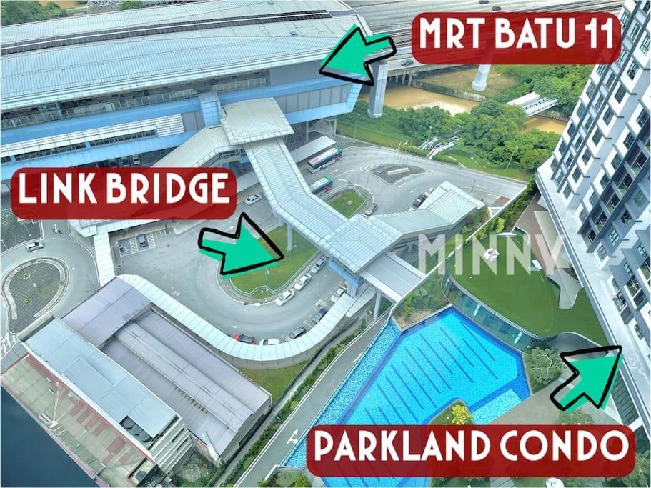 Parkland Batu11 2br Mrt Free Parking #22 Apartment