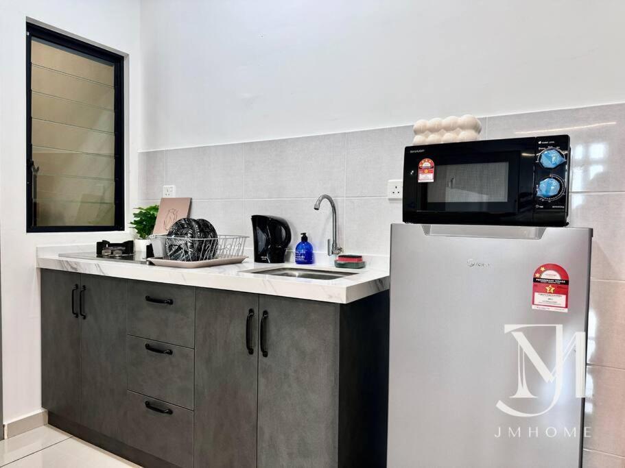 Apartment Parkland Batu11 2br Mrt Free Parking #22