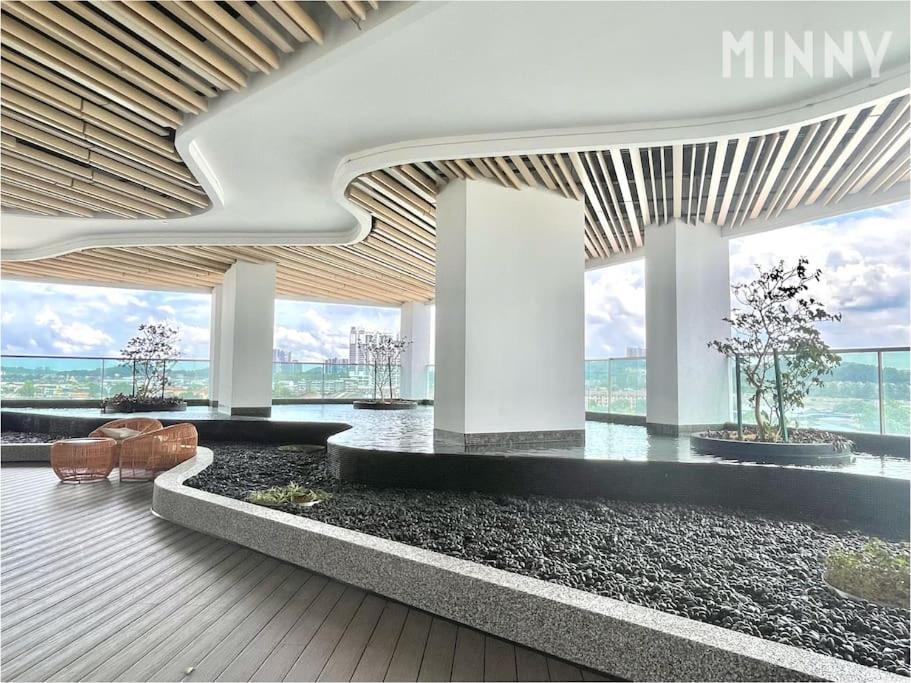 Parkland Batu11 2br Mrt Free Parking #22 Apartment